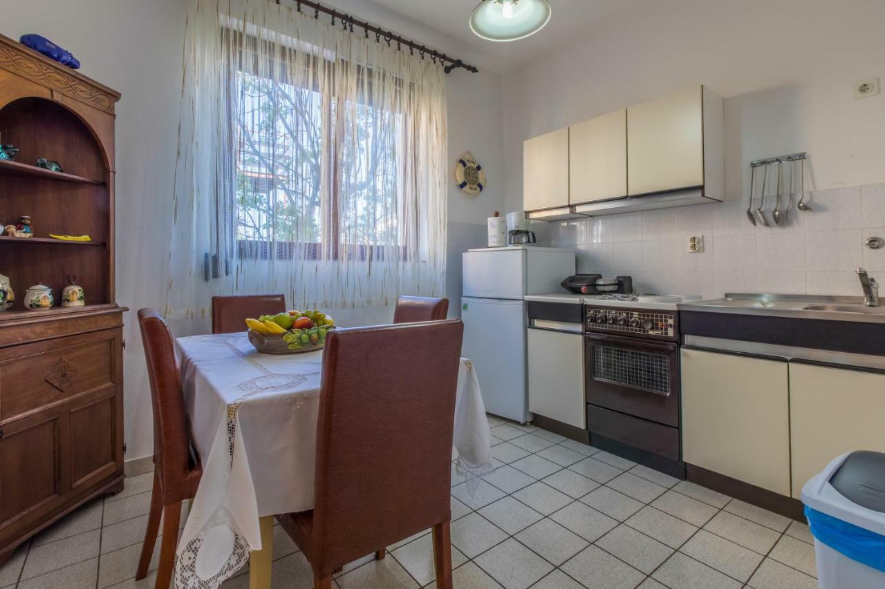 Apartman Laura セルツェ エクステリア 写真